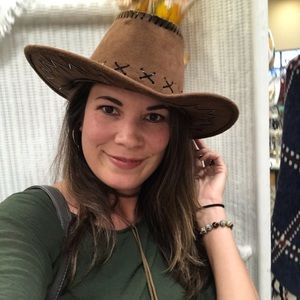 Meet your Posher, Tara